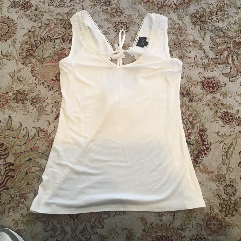 Buckle Daytrip cream color lace sleeveless top